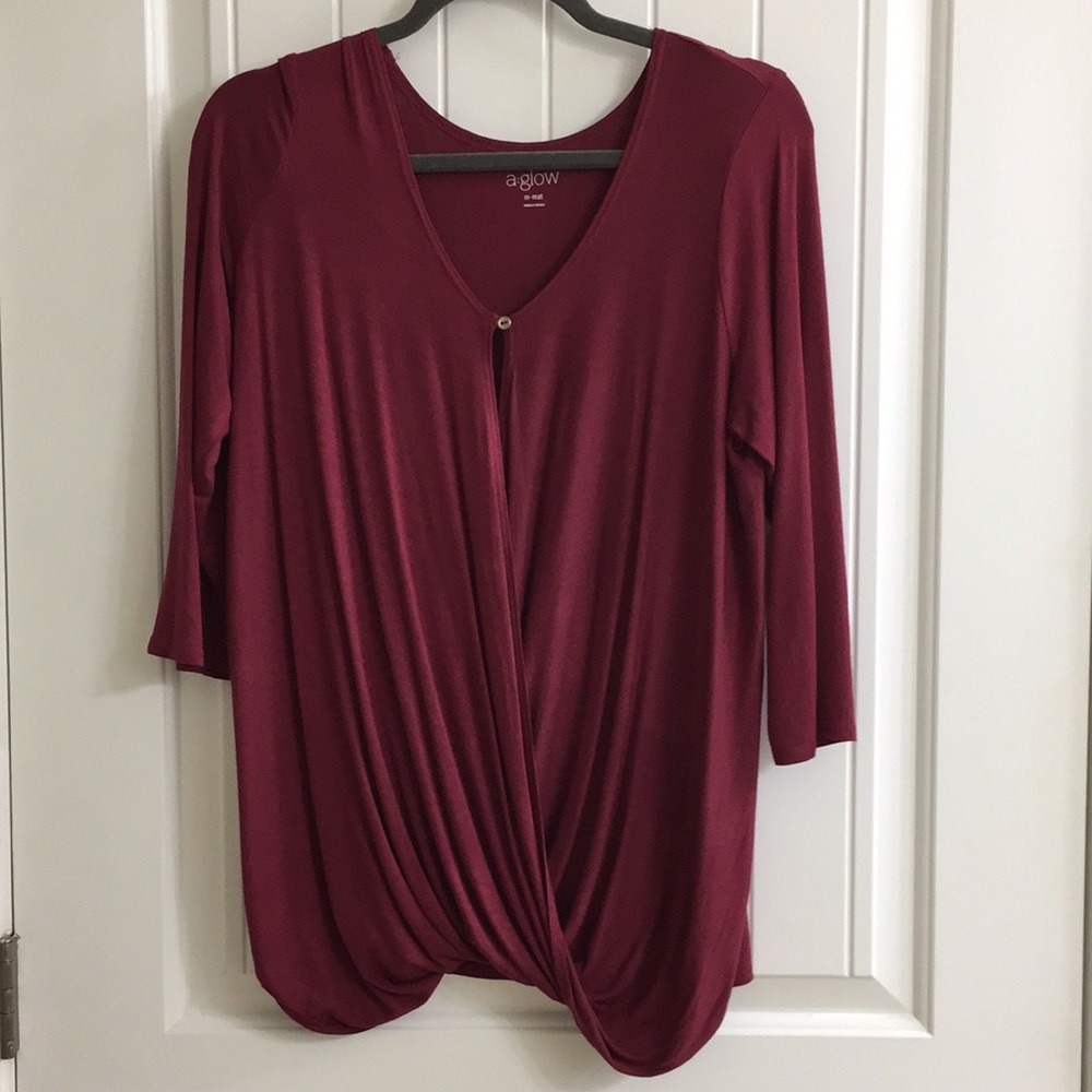 Nursing Top (LIKE NEW!!)  🤱🏻